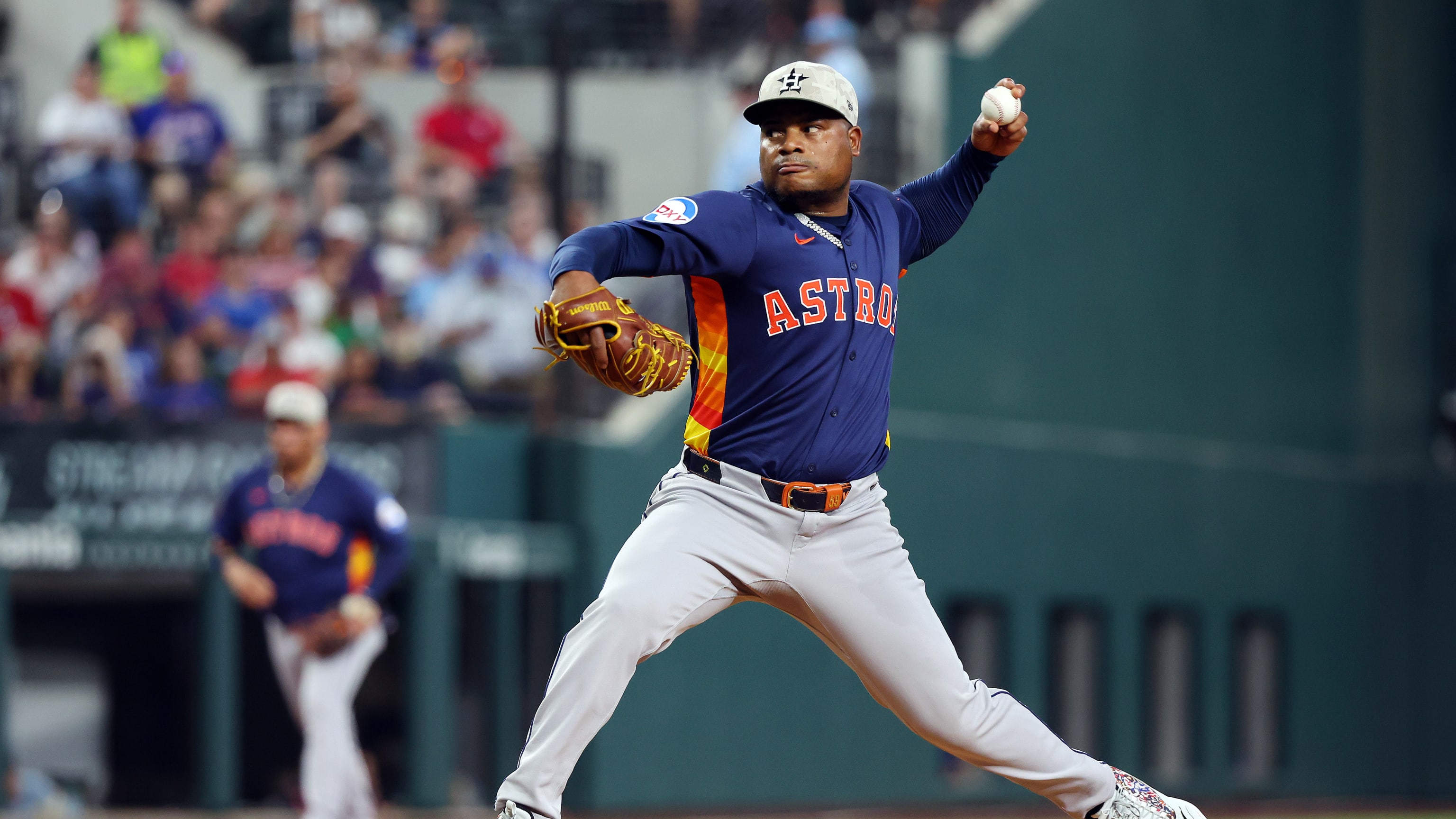 LOL直播平台德罗巴在加拿大队比赛中大比分领先国际比赛日奥兰多魔术复出首秀，风云突变布莱顿今夜单刀错失瞬间刷屏的简单介绍